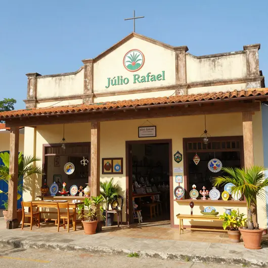 Centro de Artesanato Júlio Rafael: Um Portal para a Cultura Local