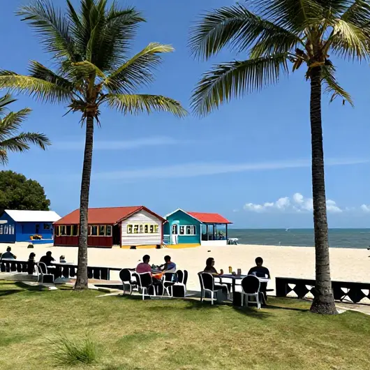 Descubra os Melhores Quiosques da Orla de João Pessoa